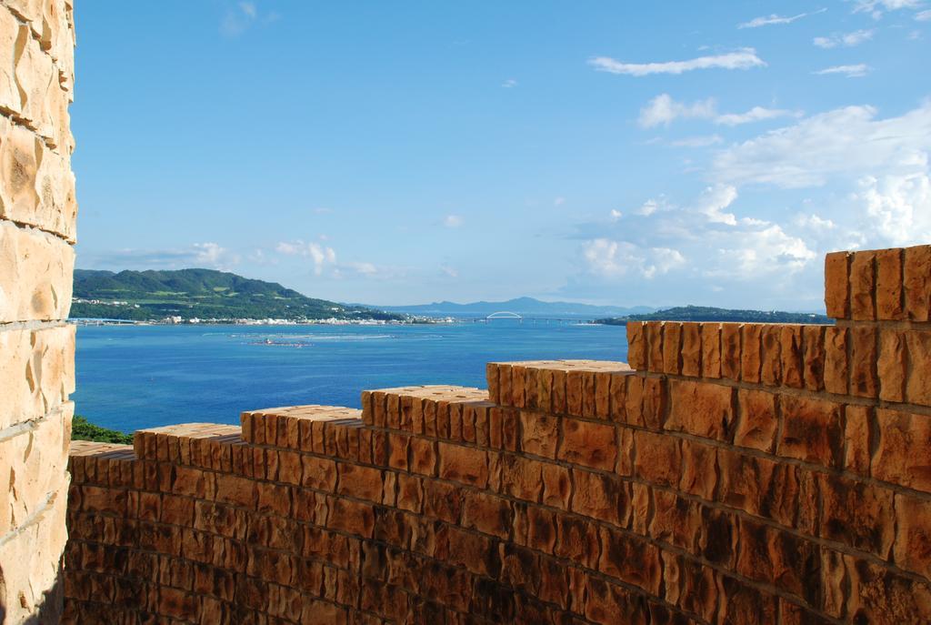 Yukurinaresort Okinawa Ocean Terrace Motobu Buitenkant foto